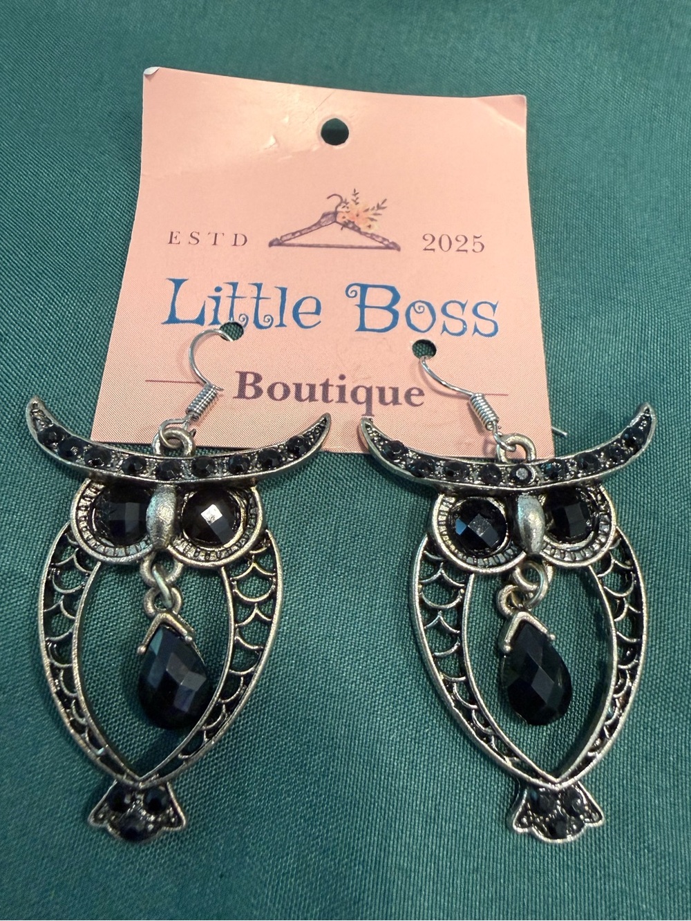 Owl dangle earrings black beads silver tone filagree whimsigoth animals chic